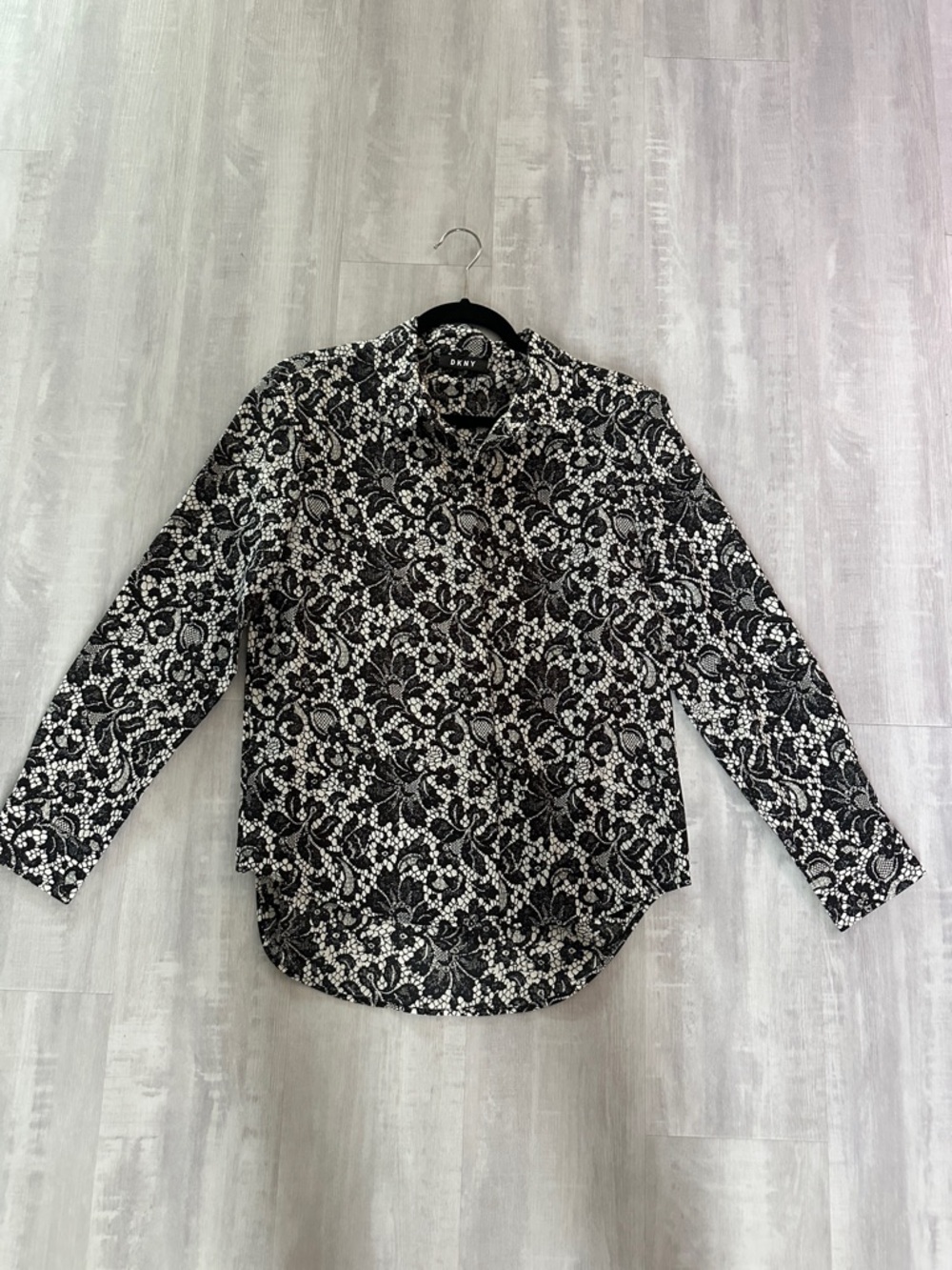 DKNY Black & White Floral Lace-Print Button Down